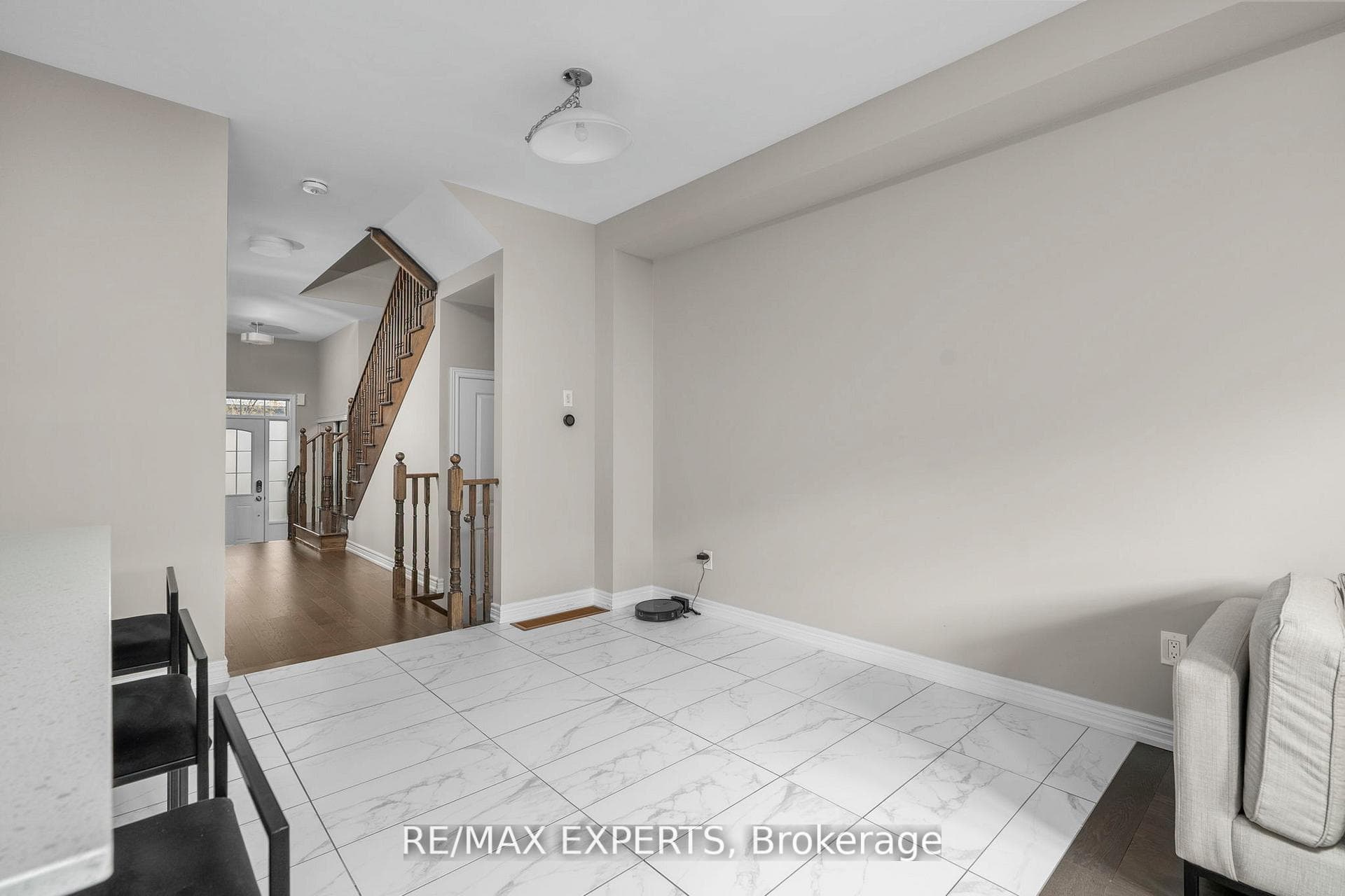 78 Clifford Crescent photo 17