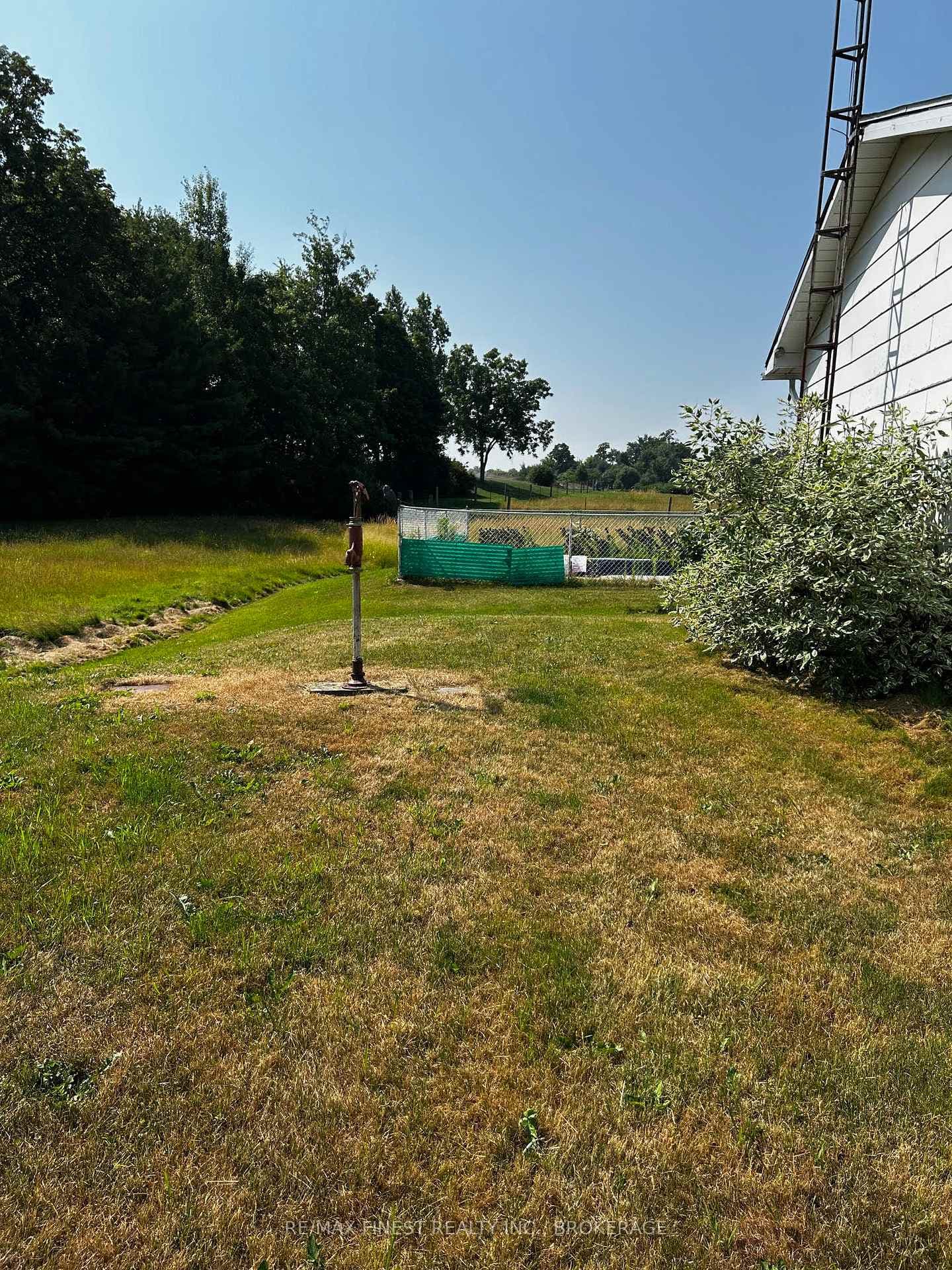 220 Eden Grove Road photo 10