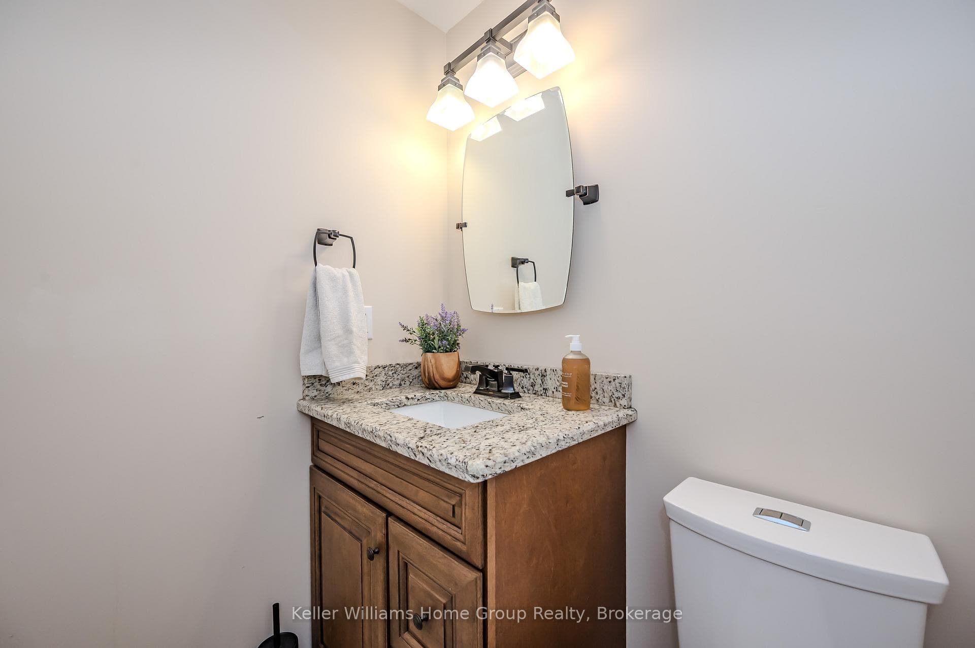58 Frasson Drive photo 40