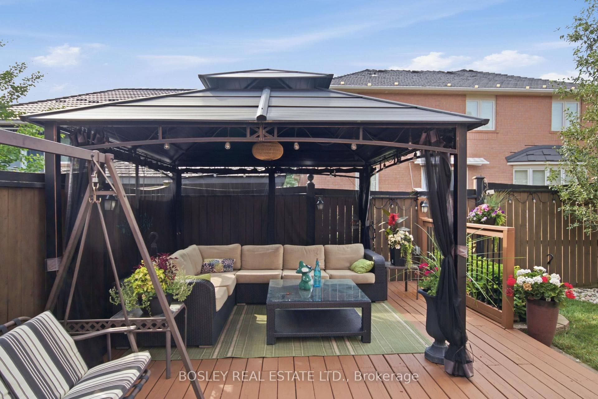 2160 Highcliffe Way photo 47