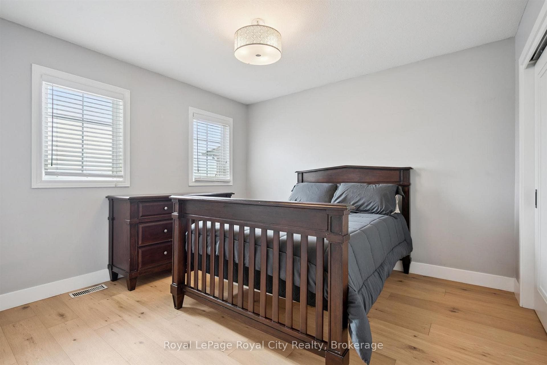 4 Popham Drive photo 18
