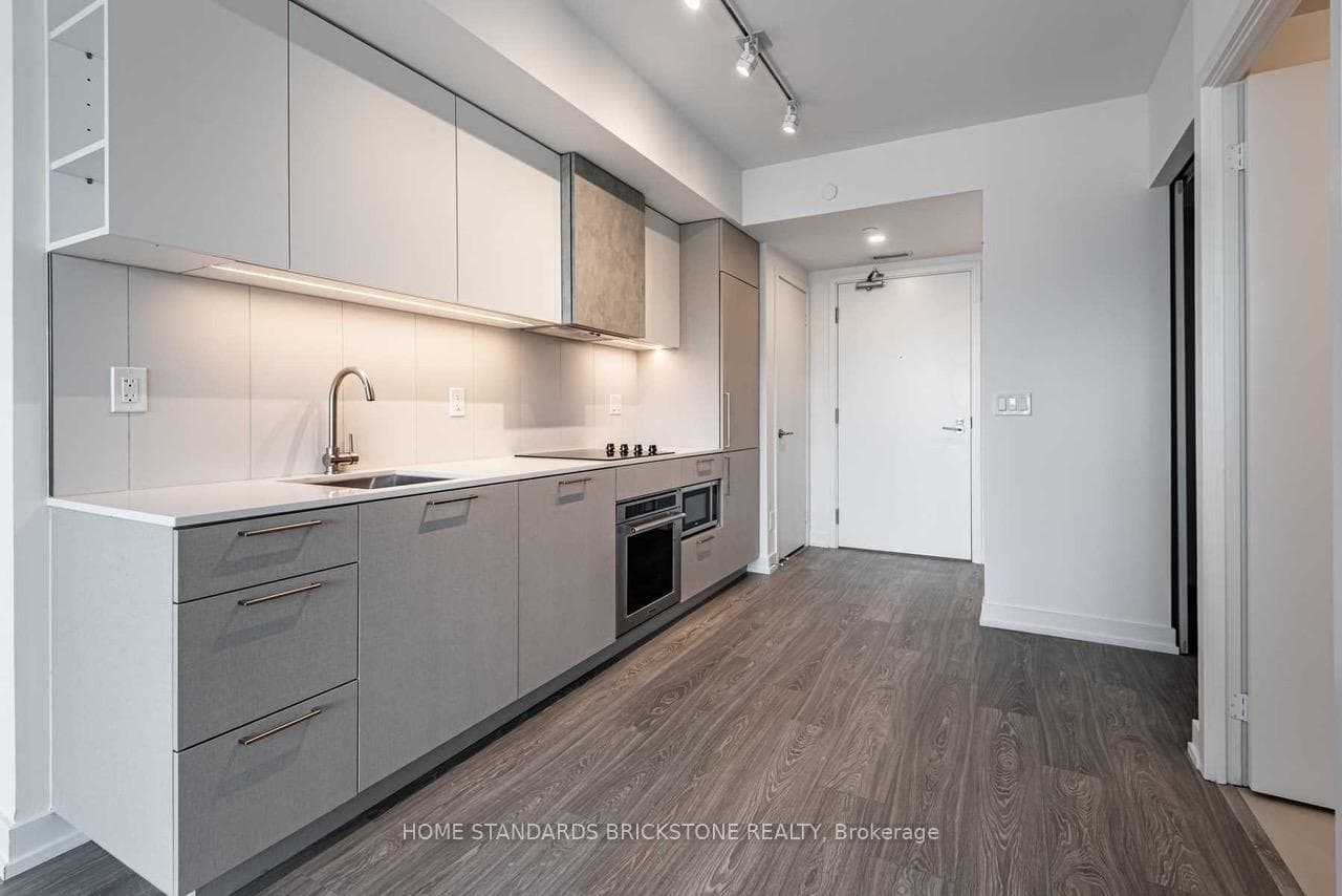 19 Western Battery Road Unit 1603 photo 3