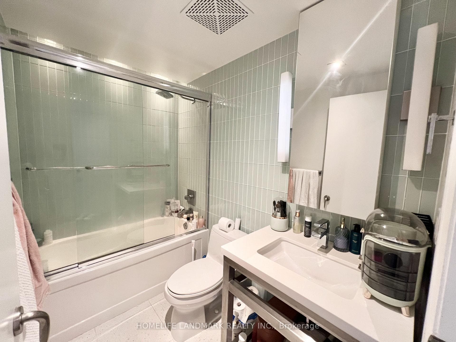 80 John Street Unit 2202 photo 10