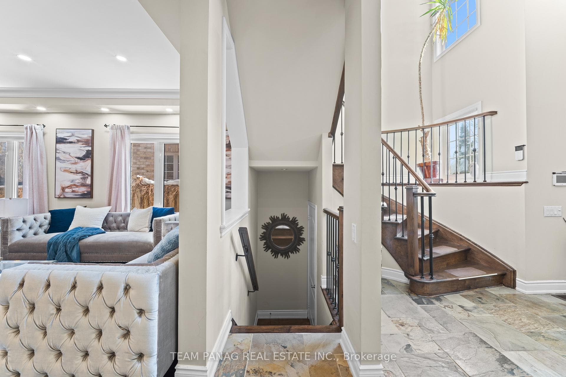 9 Sorbonne Drive photo 36