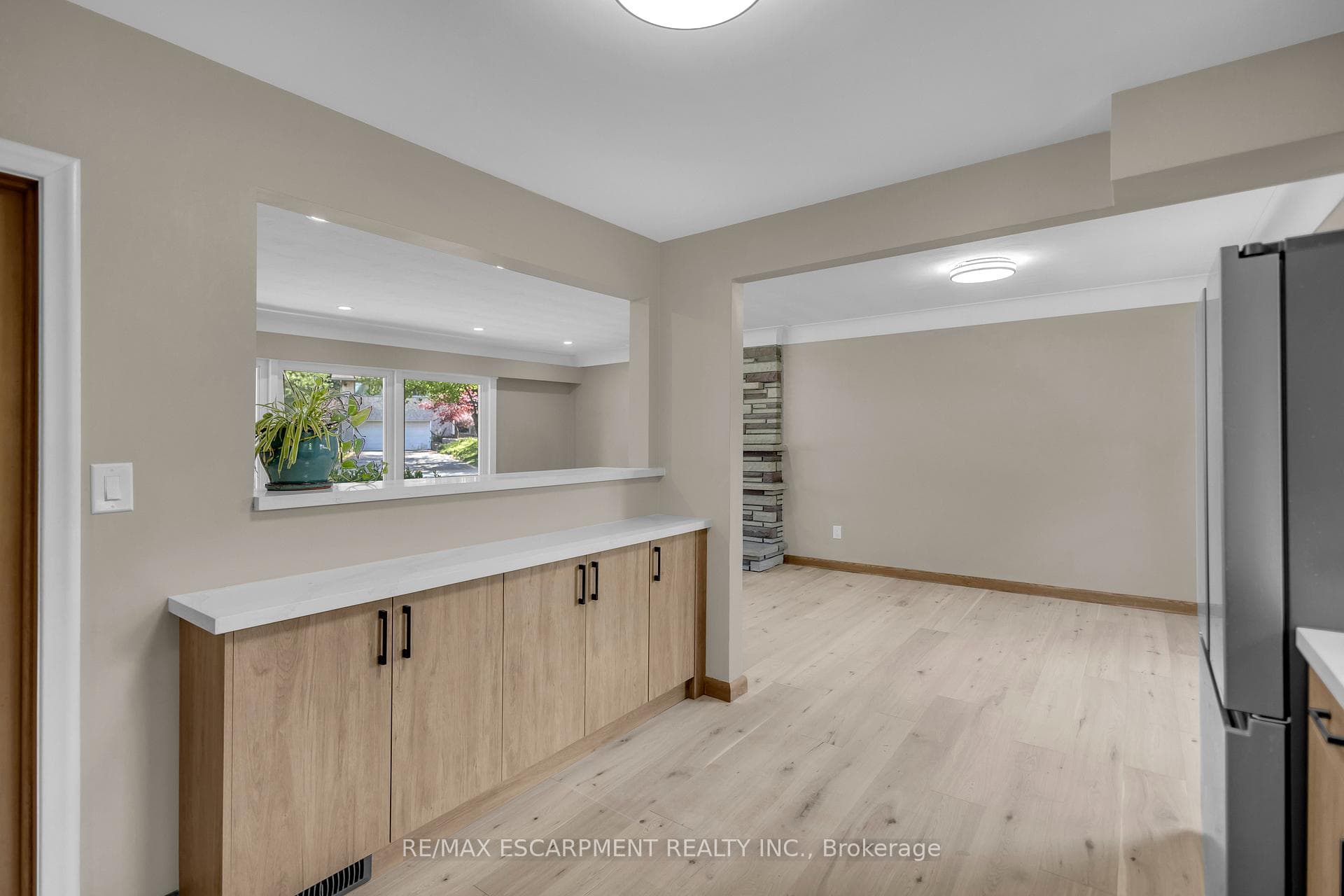 626 Iroquois Avenue photo 12