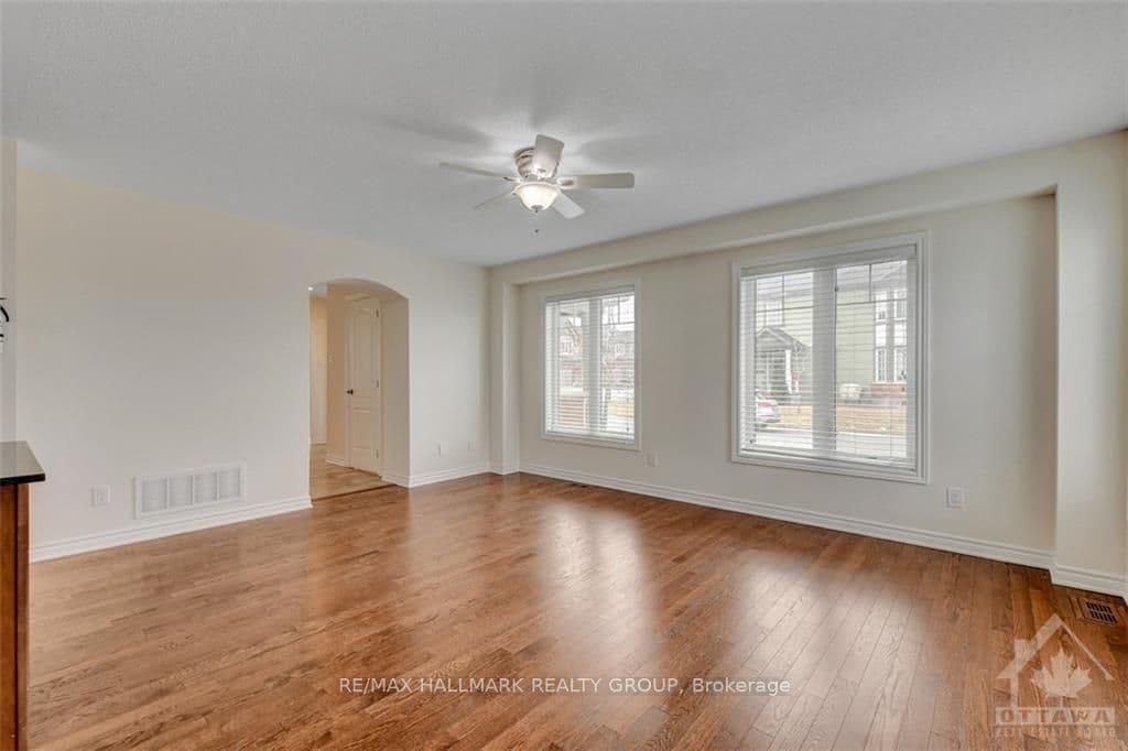 755 MALOJA Way photo 11