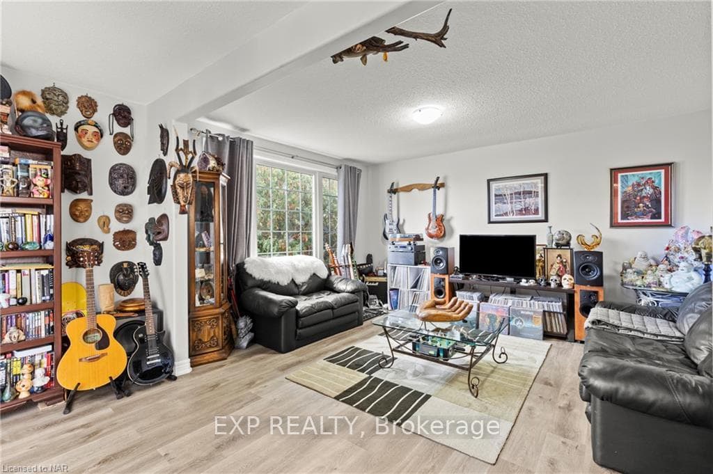 1213 QUEENSTON Road photo 7