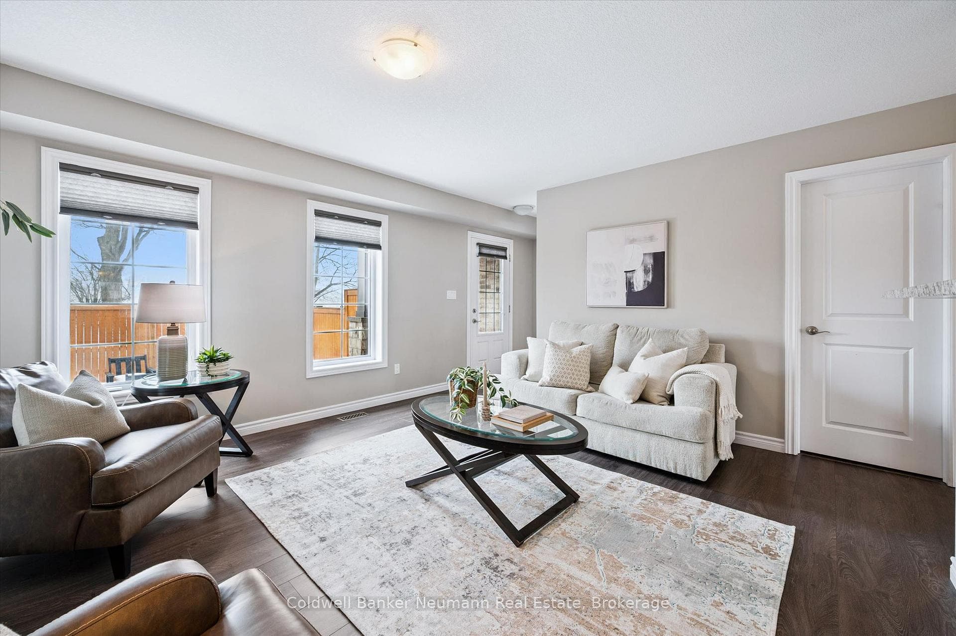 51 Jeffrey Drive photo 24