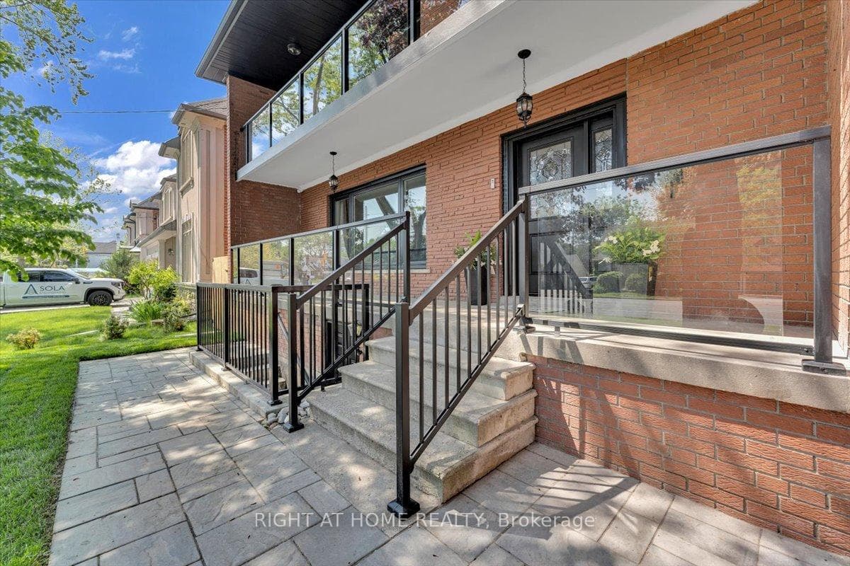 1108 Kipling Avenue photo 2