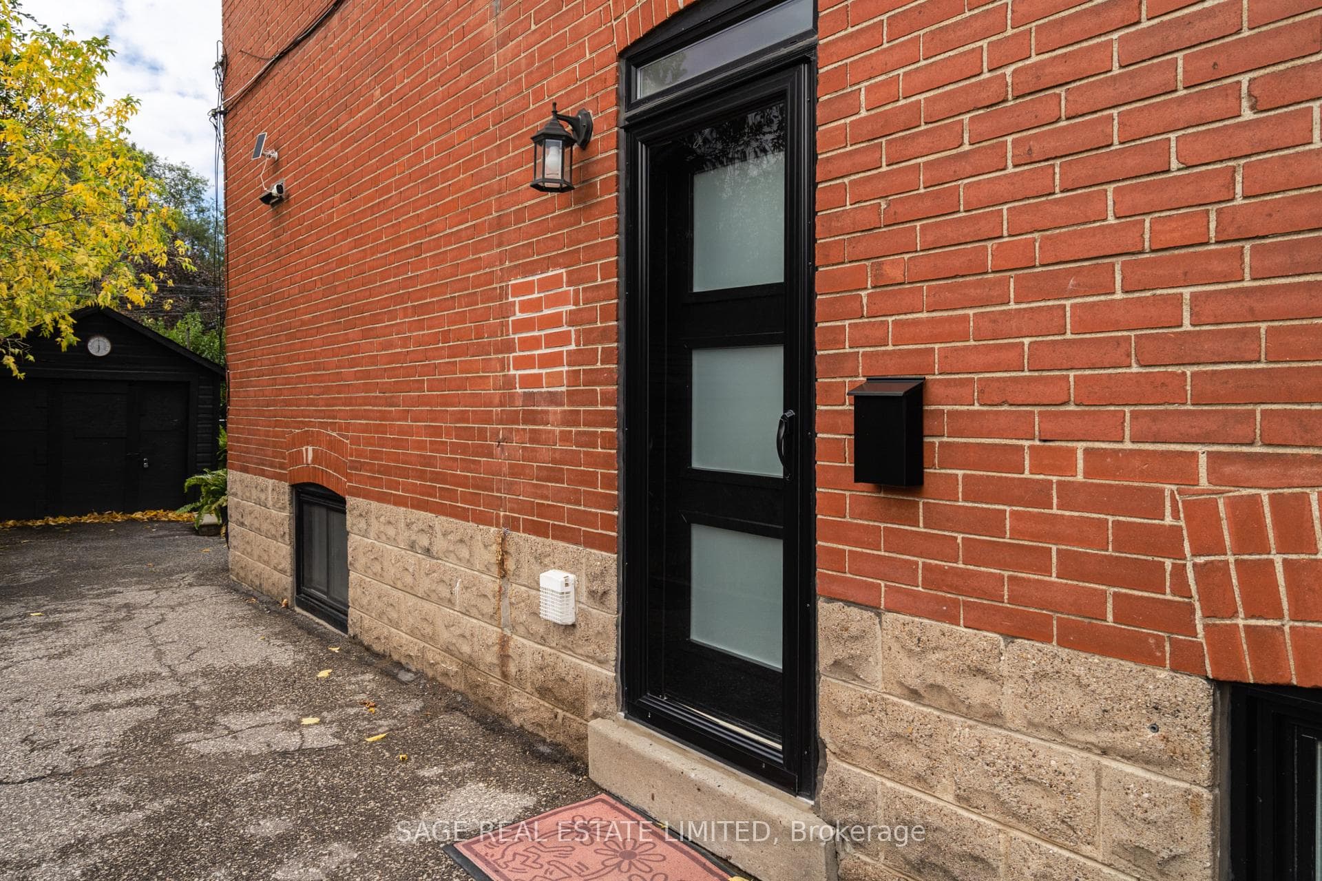 276 Oakwood Avenue photo 47