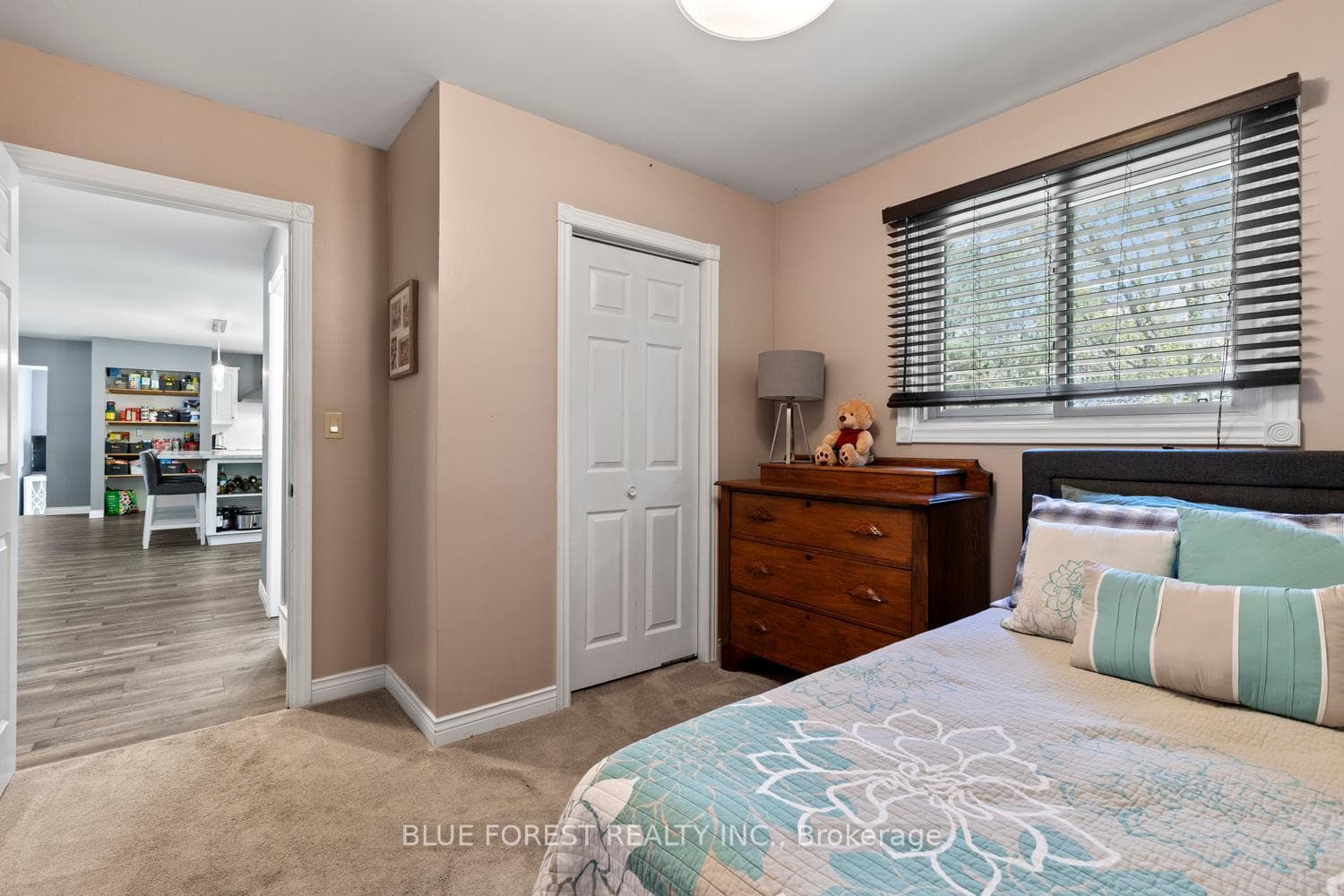 9984 Graham Road photo 28