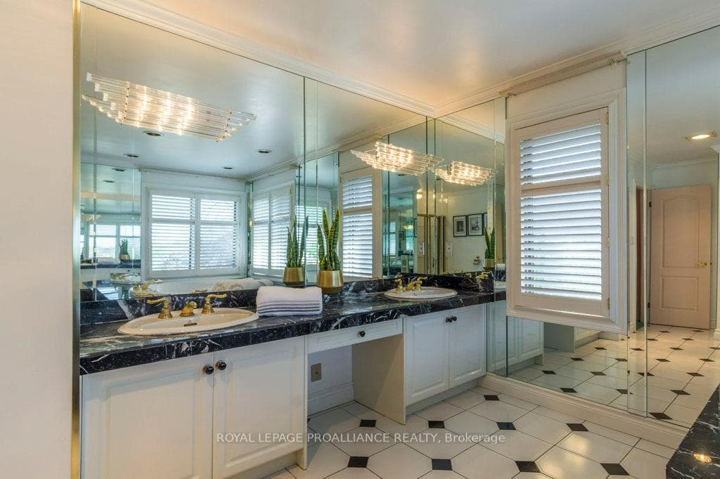 32 Bridlewood Lane photo 23