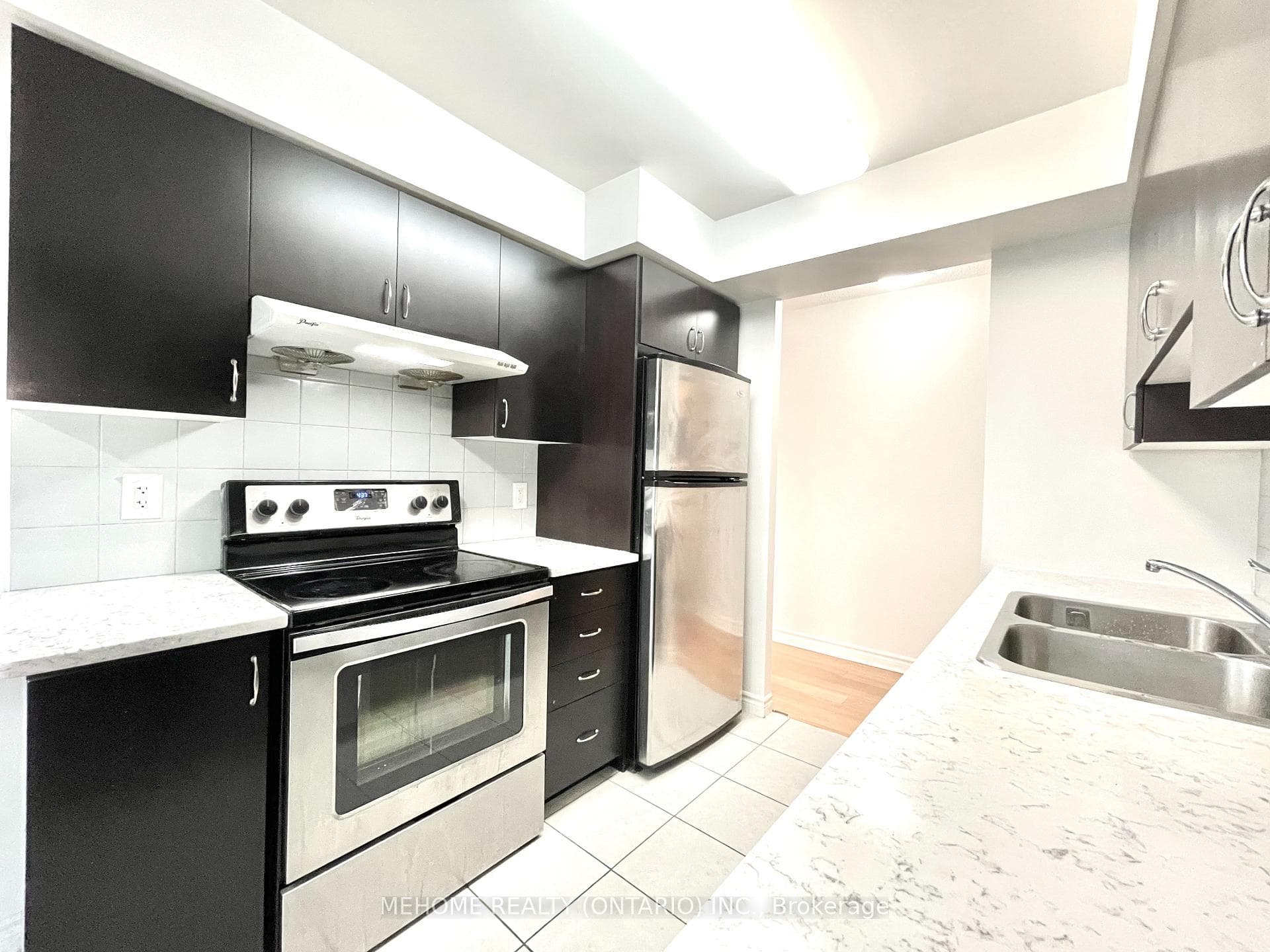 88 Grangeway Avenue Unit 1209 photo 5