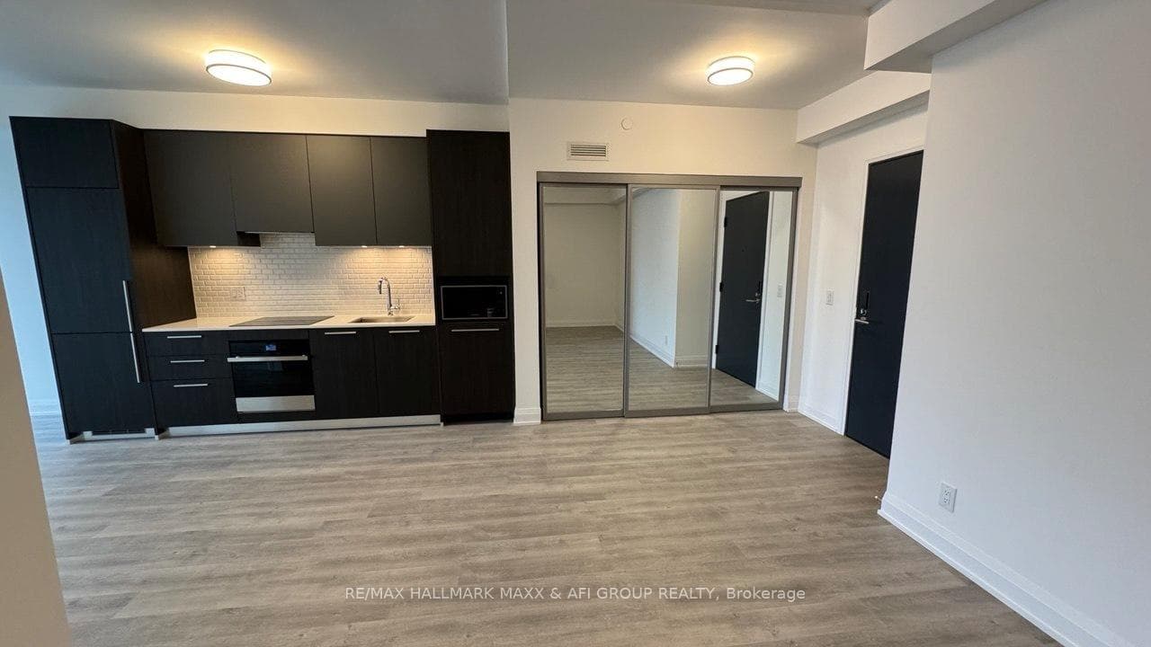 65 Broadway Avenue Unit 2705 photo 8