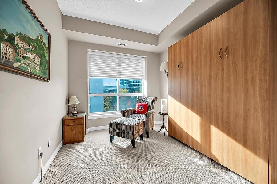 3000 Creekside Drive Unit 601 photo 22