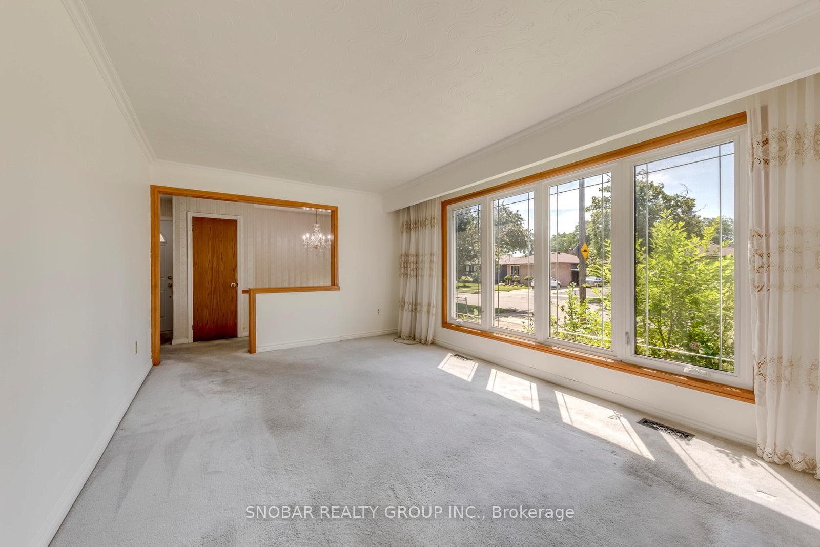 201 Thistle Down Boulevard photo 5
