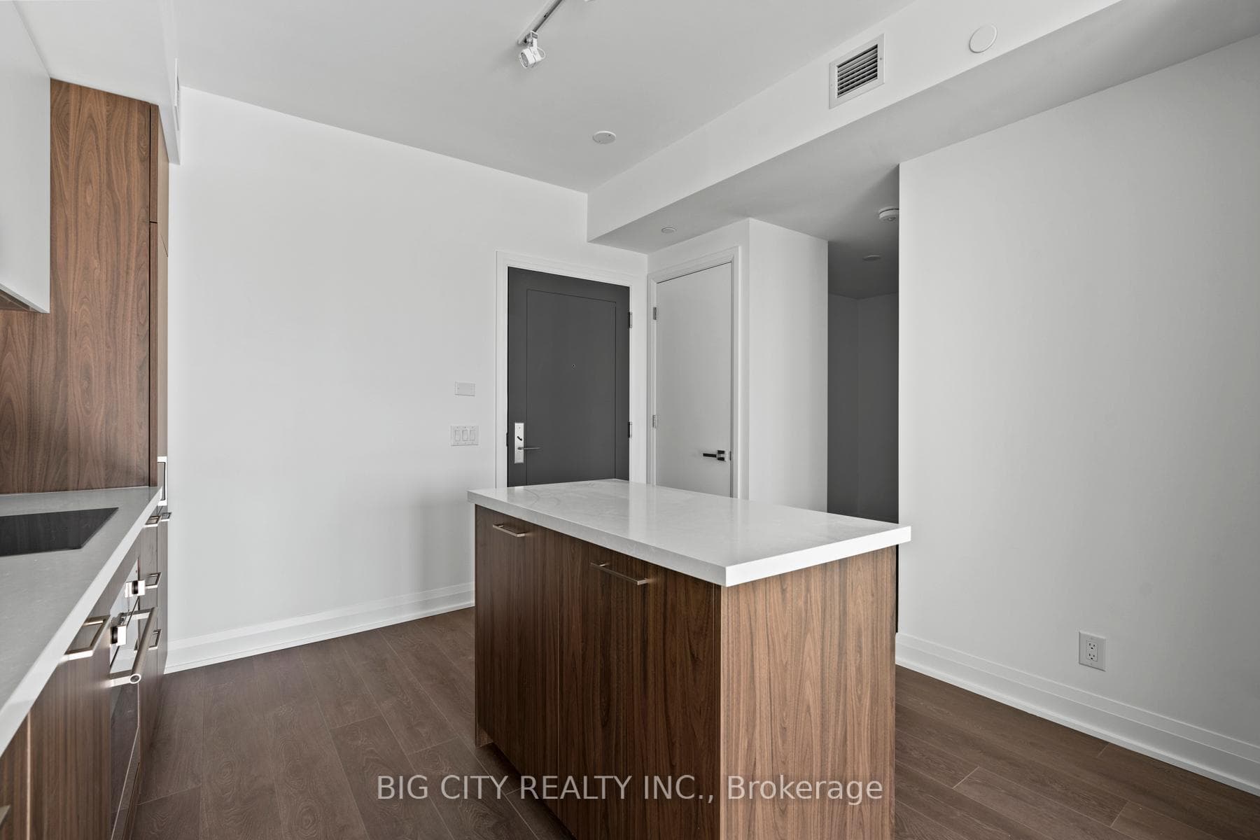 33 Frederick Todd Way Unit 1005 photo 6