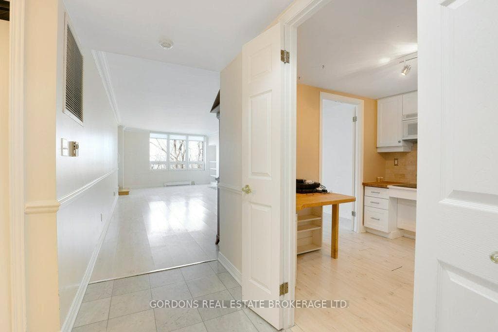 3099 Carling Avenue Unit 103 photo 7