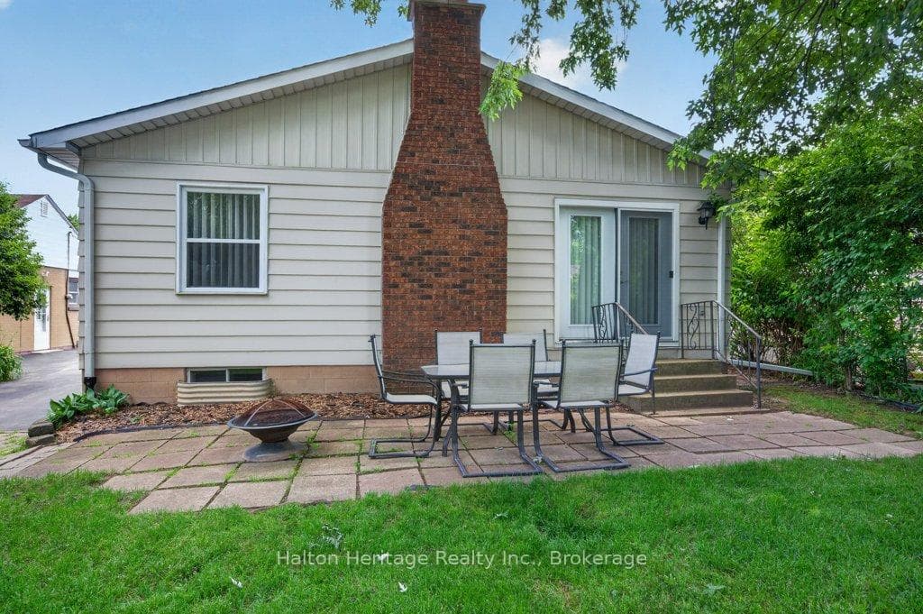 476 East 37th Street photo 42