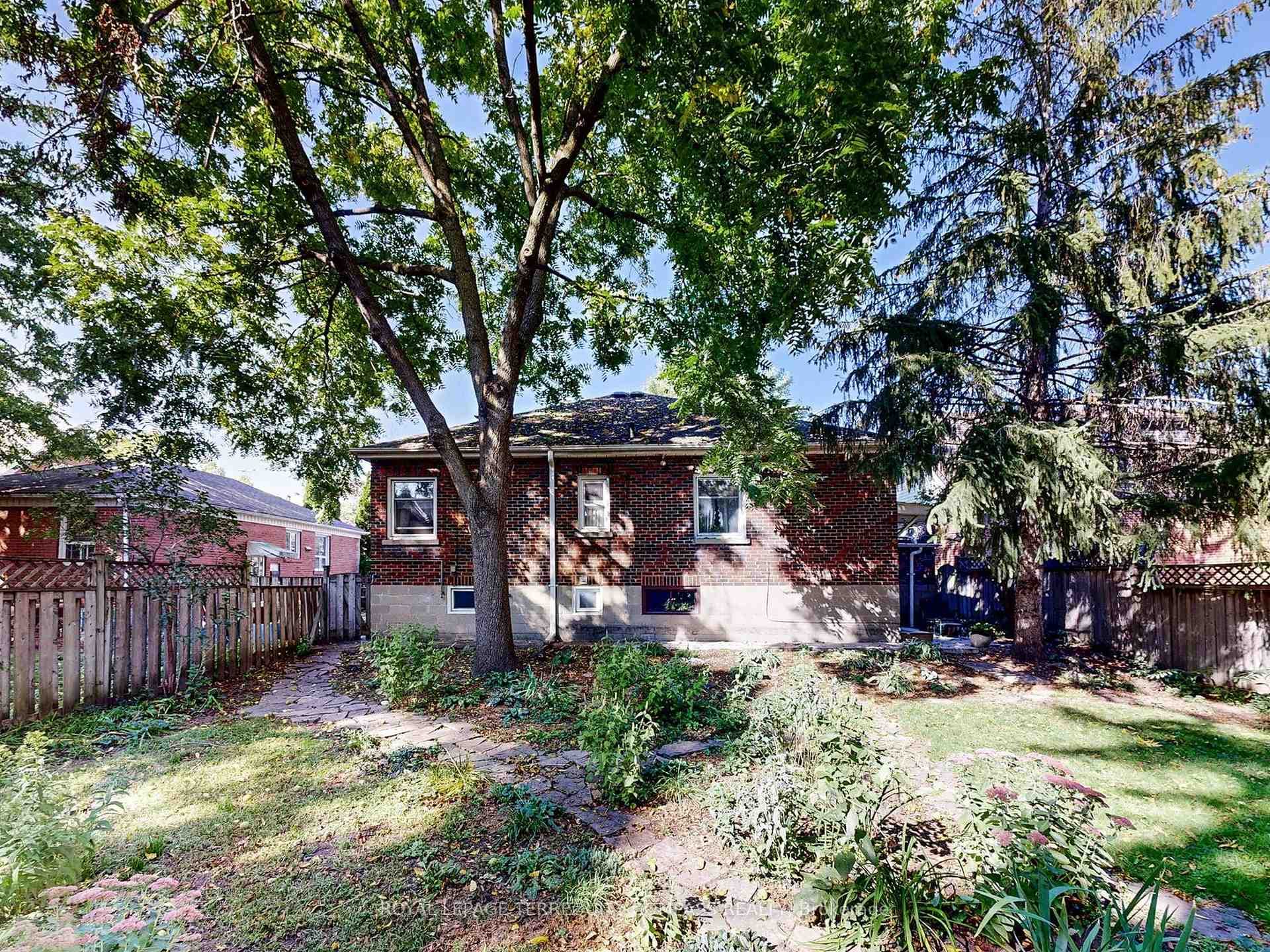 219 King Street photo 44