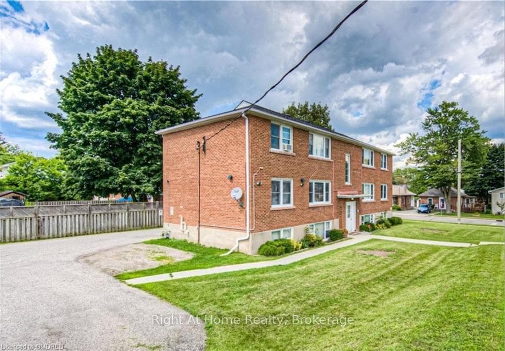318 DOLPH Street Unit 1 photo 3
