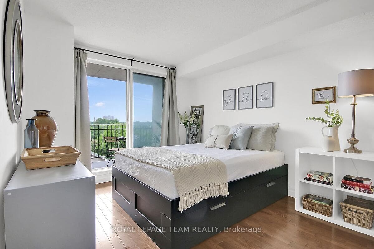 35 Holland Avenue Unit 608 photo 25