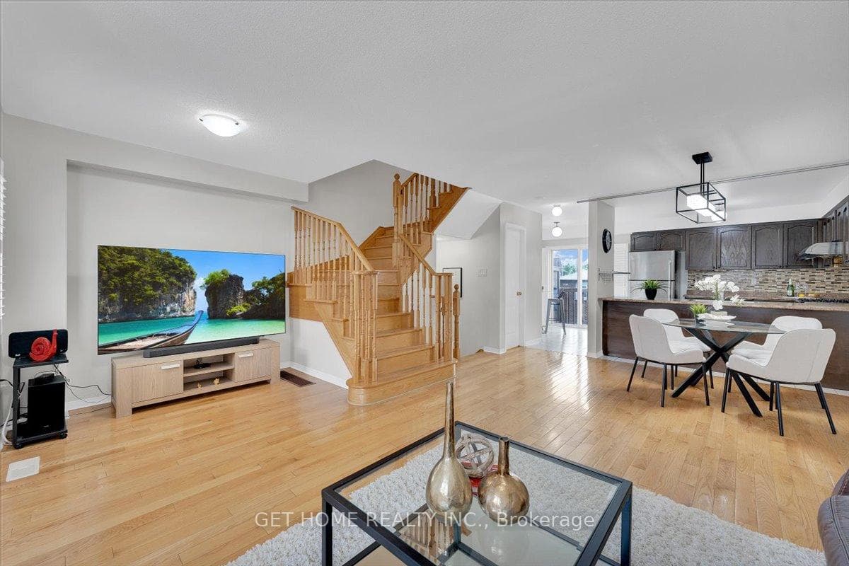 17 B Vasto Lane photo 4