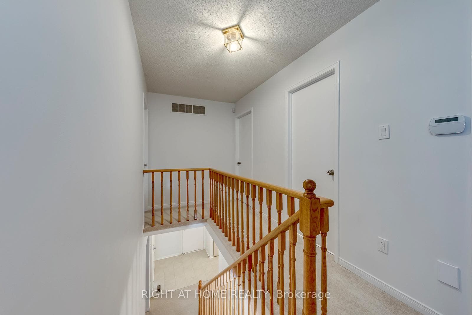 17 Nickel Crescent photo 33