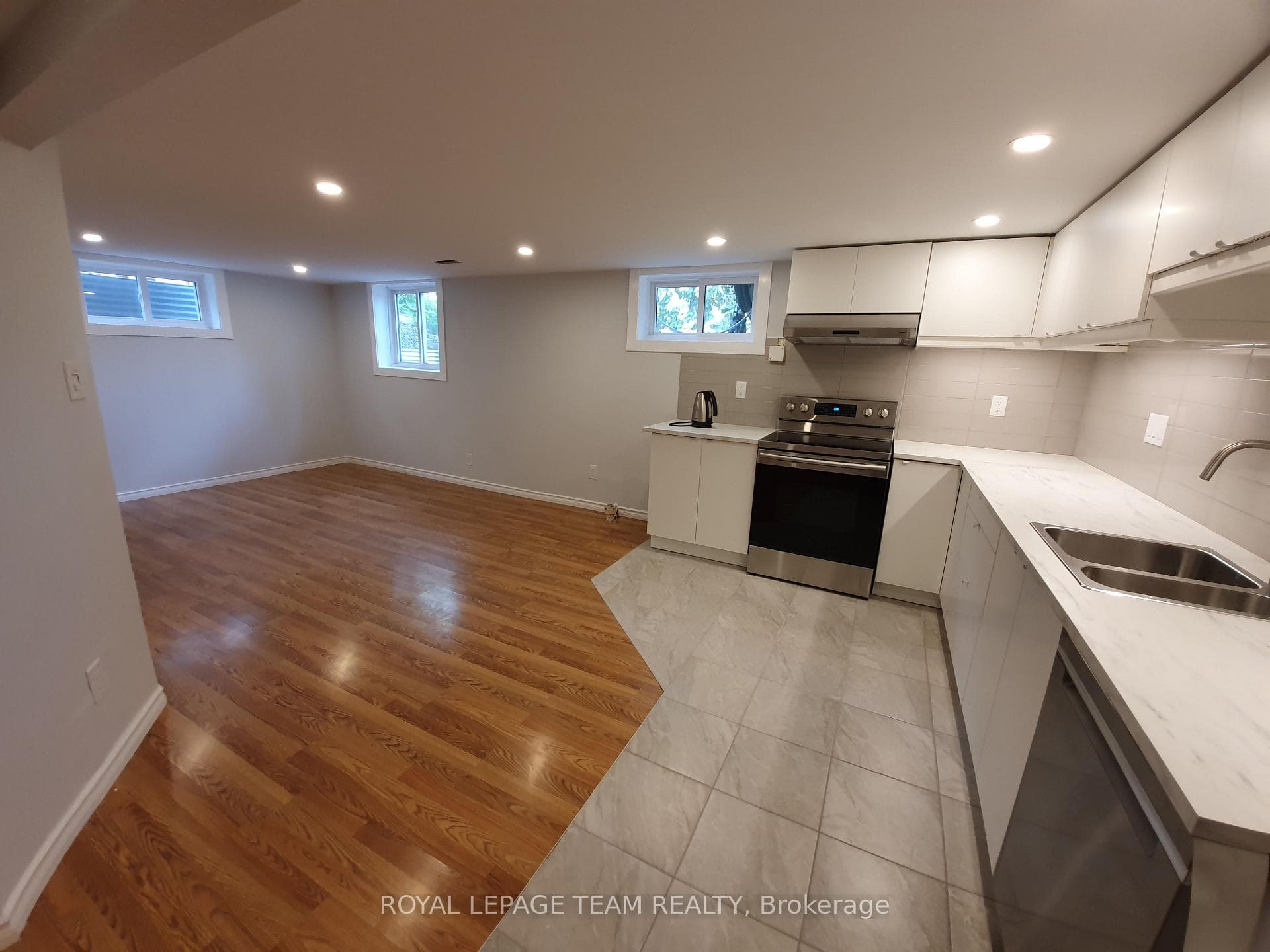 1015 Pinecrest Road photo 24