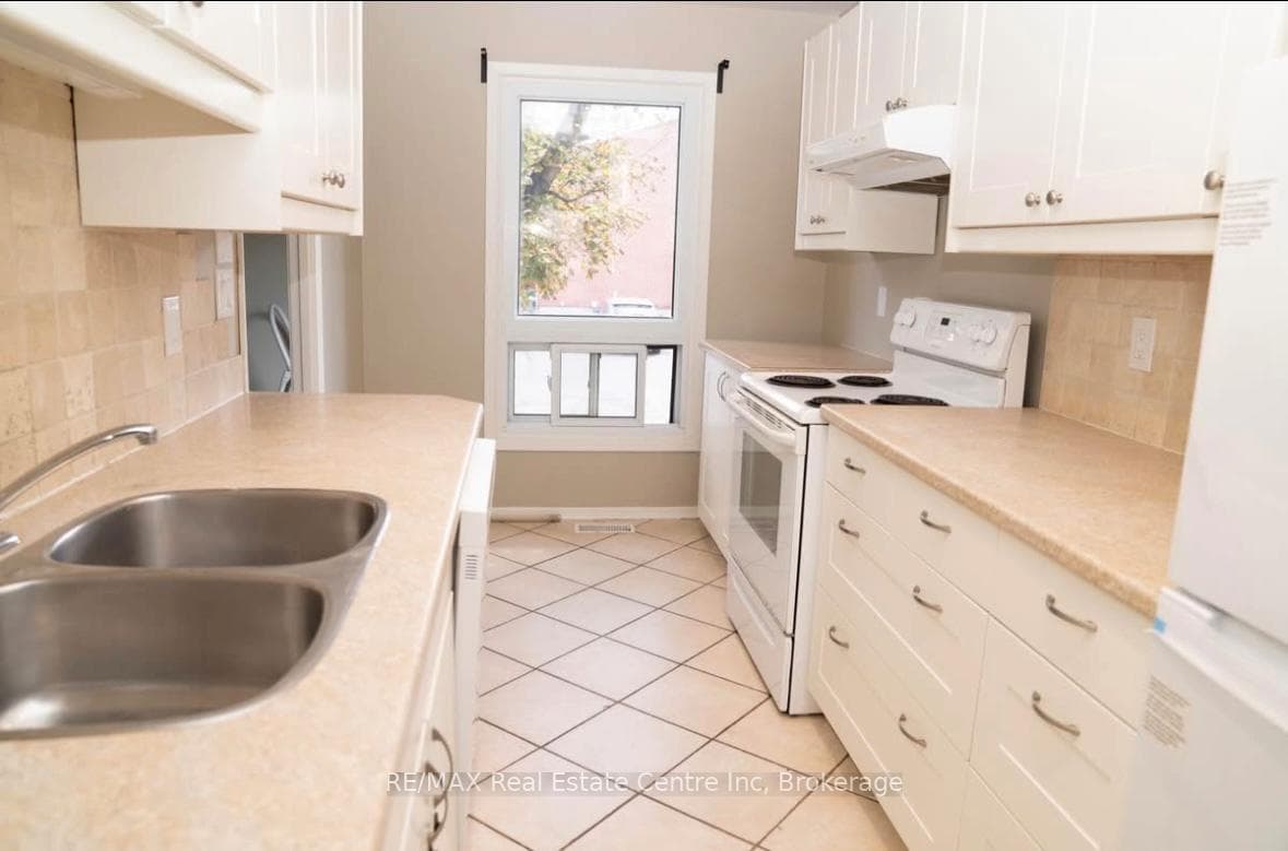 49 Rhonda Road Unit 78 photo 6