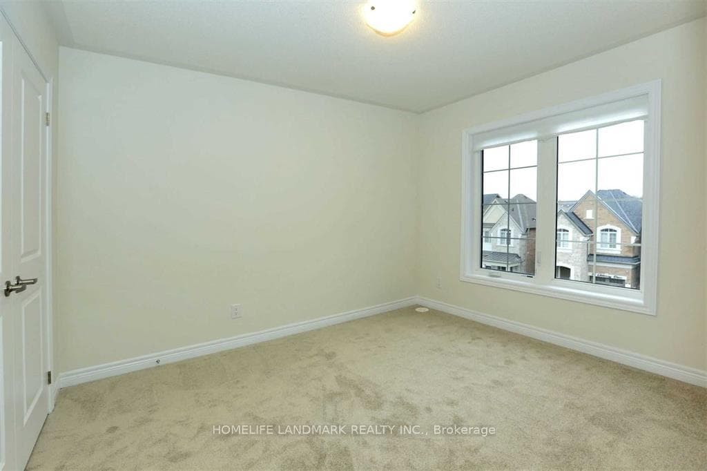 33 Gillivary Drive photo 12