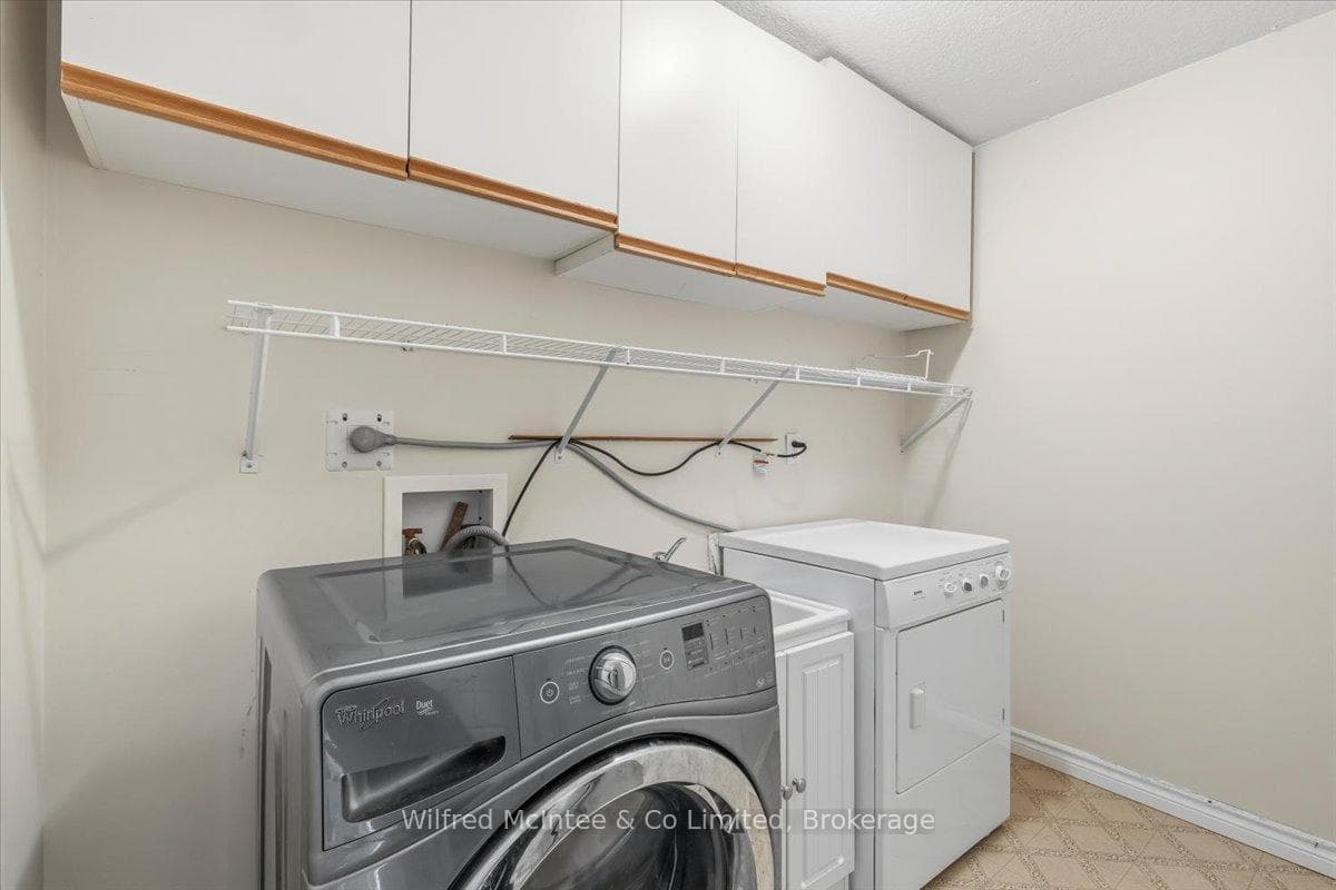59 Chesley Street photo 20