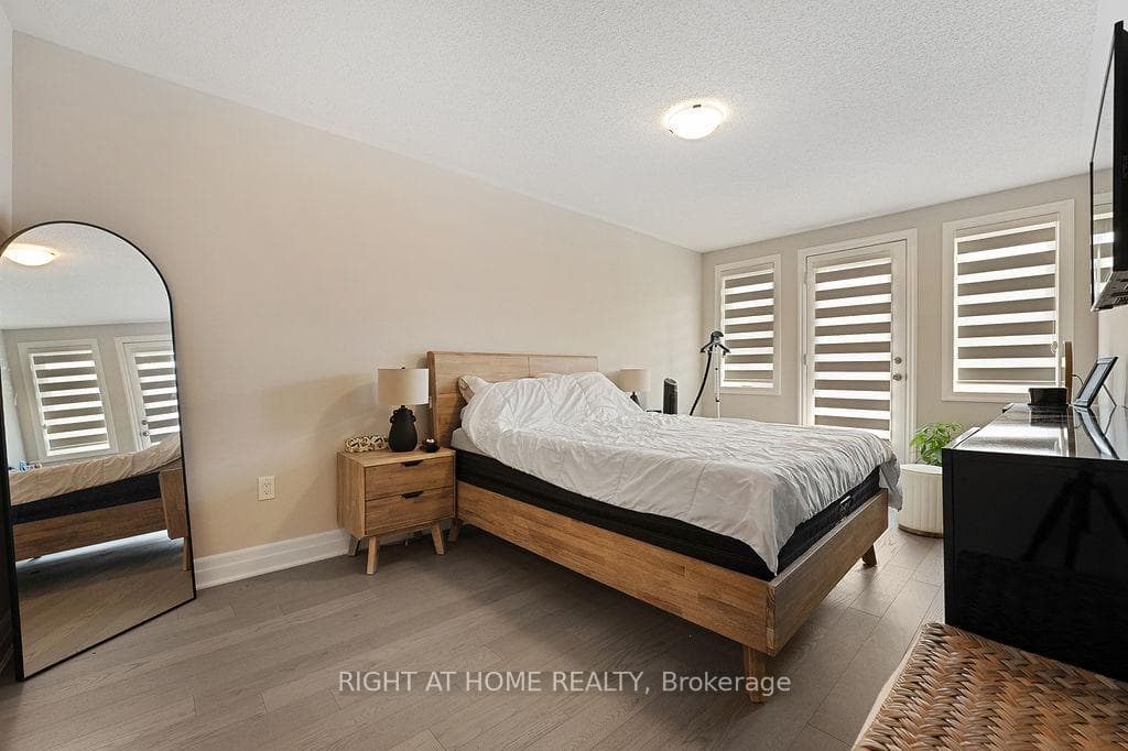 3033 John McKay Boulevard photo 11