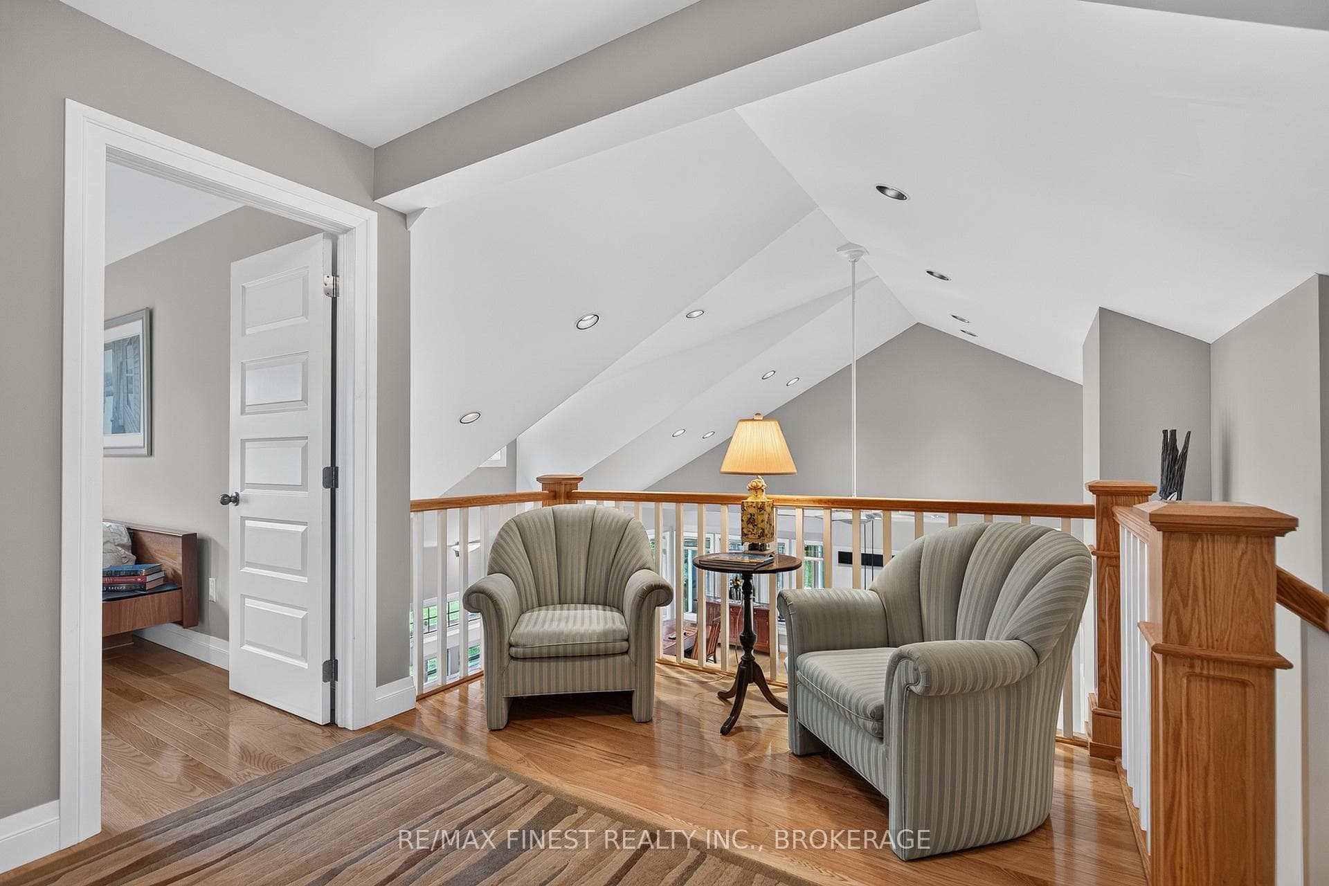 503 Deerview Drive photo 29