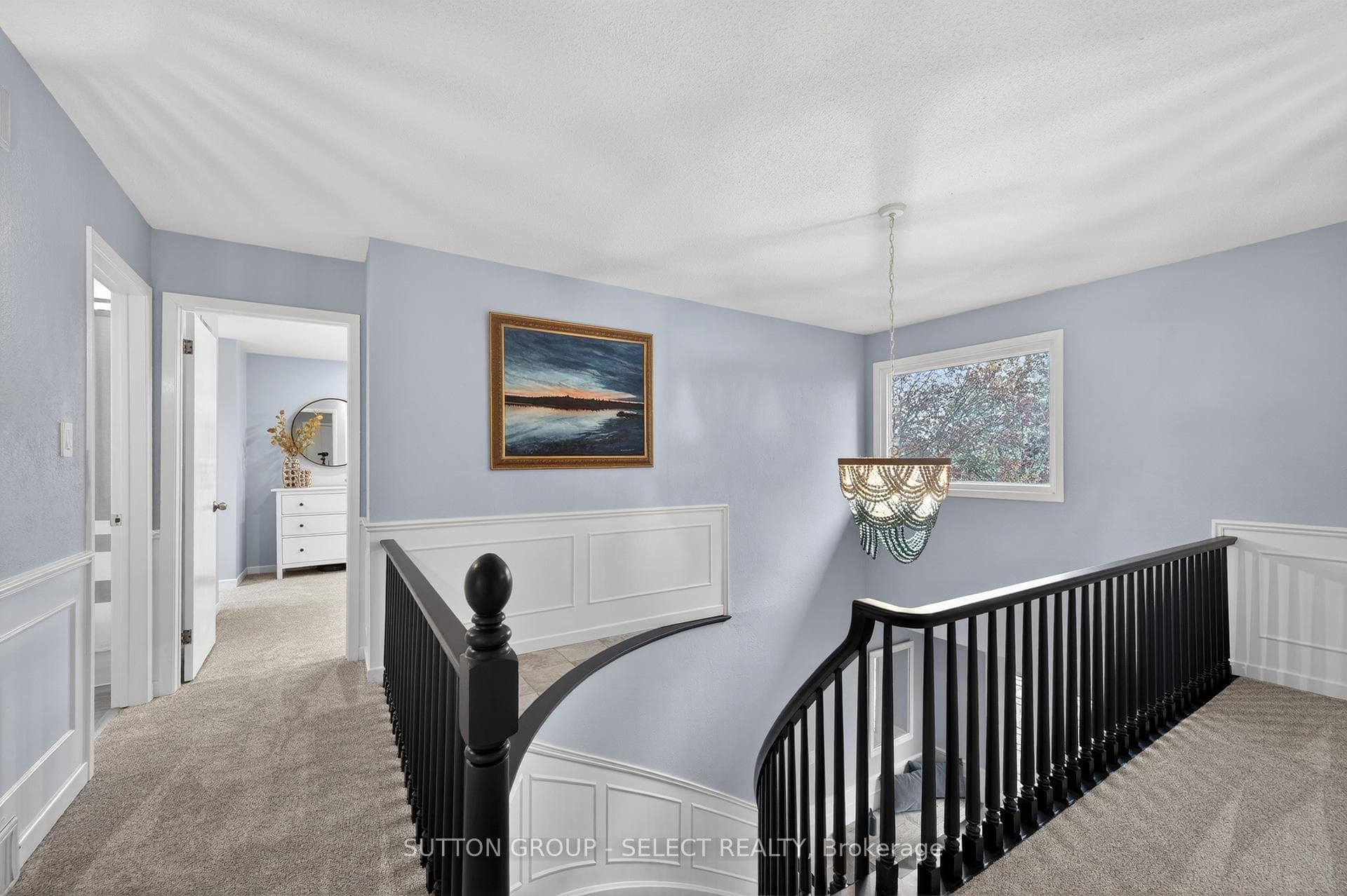 22 Pinegrove Crescent photo 20