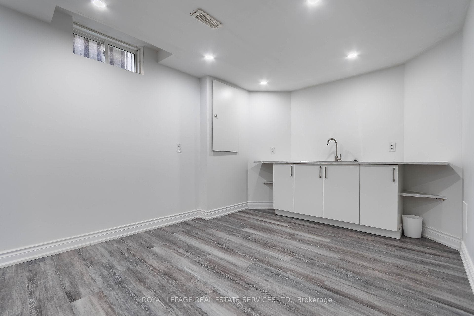 276 Gatestone Drive photo 28