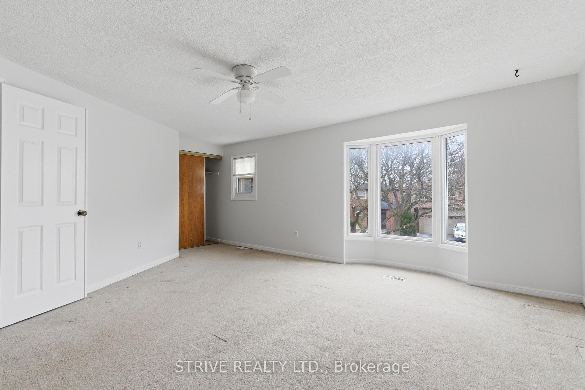 13 Brocklesby Crescent photo 20