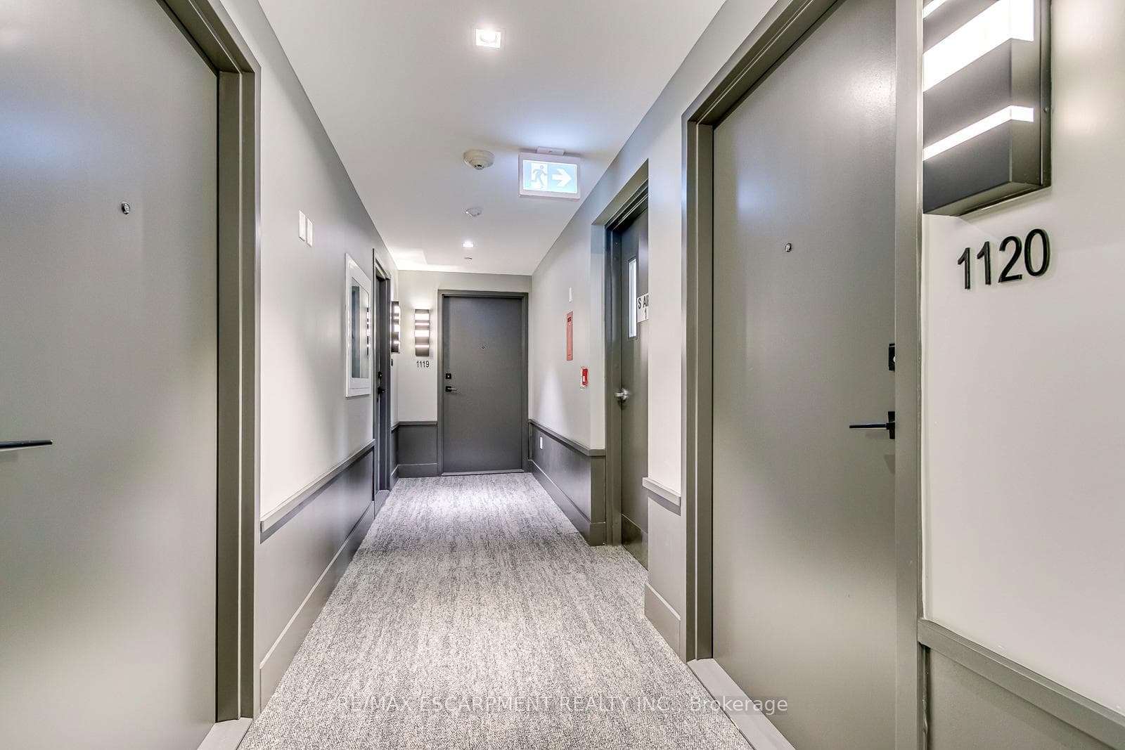 2489 TAUNTON Road Unit 1120 photo 11