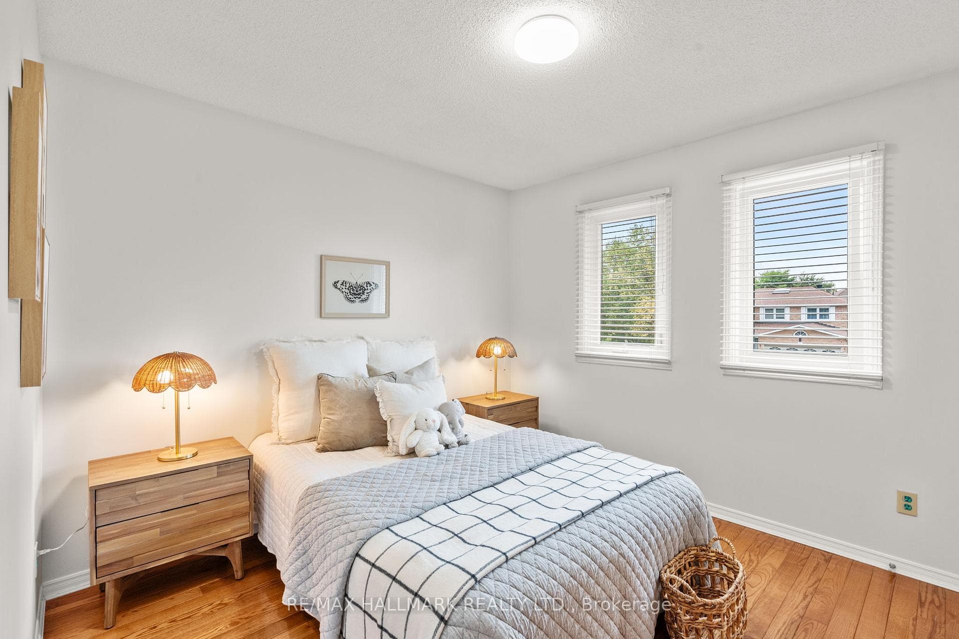 69 Cairns Drive photo 27
