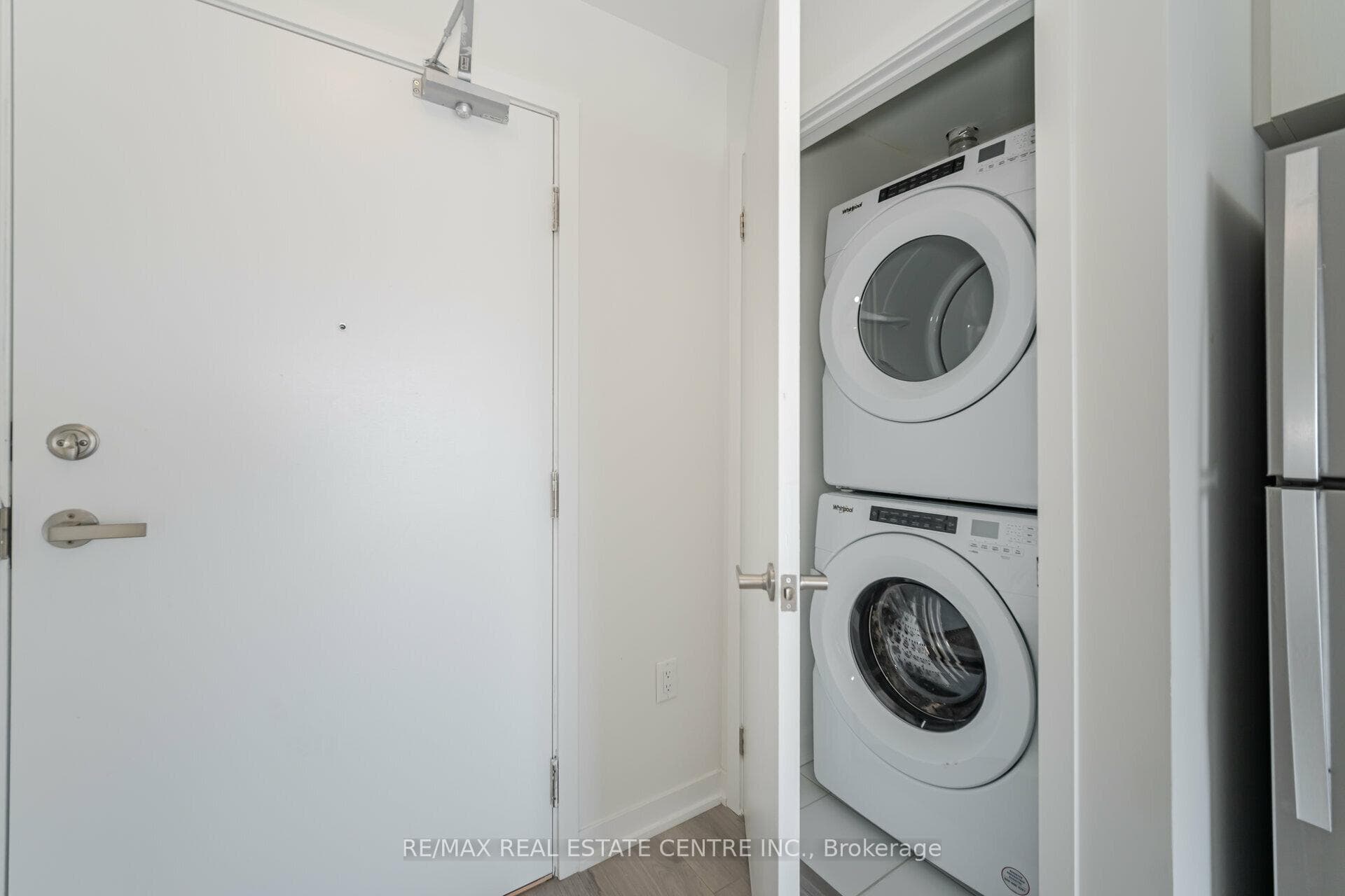 3401 Ridgeway Drive Unit 413 photo 16