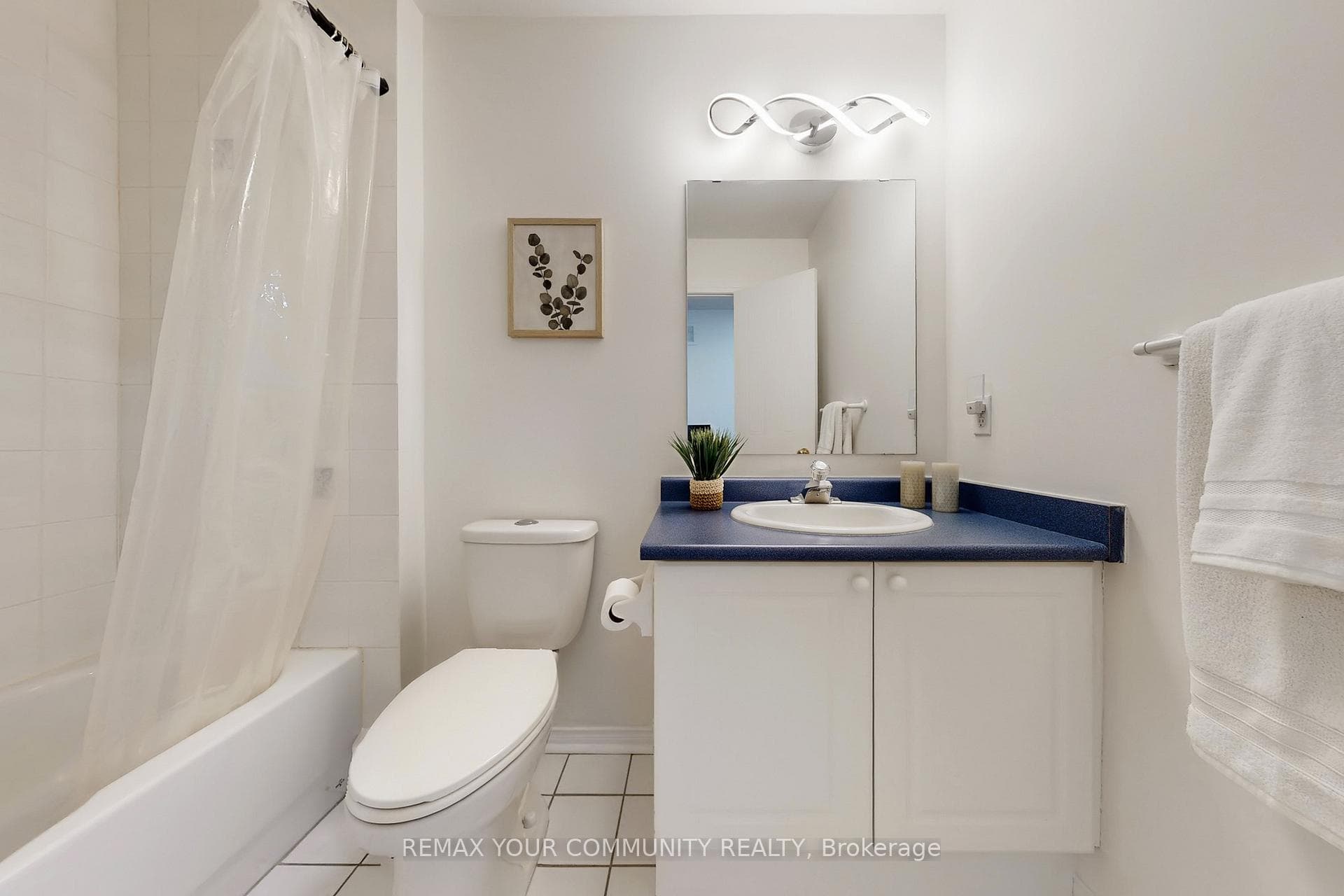 122 WHITBY SHORES N/A photo 30