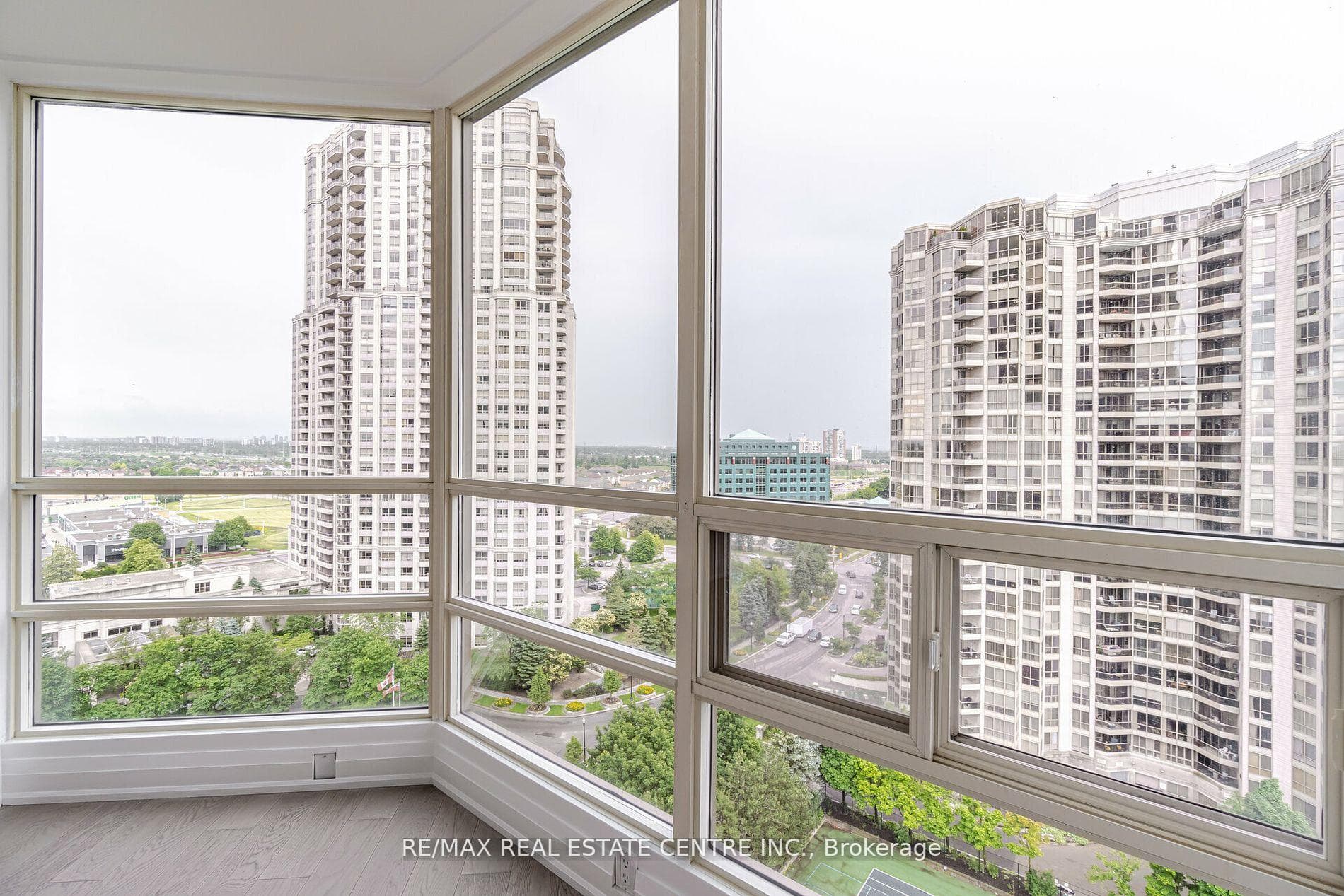 45 Kingsbridge Garden Circle Unit 1504 photo 22