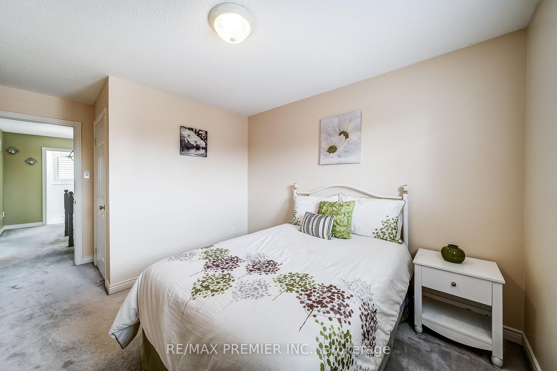 21 Berrydown Drive photo 28