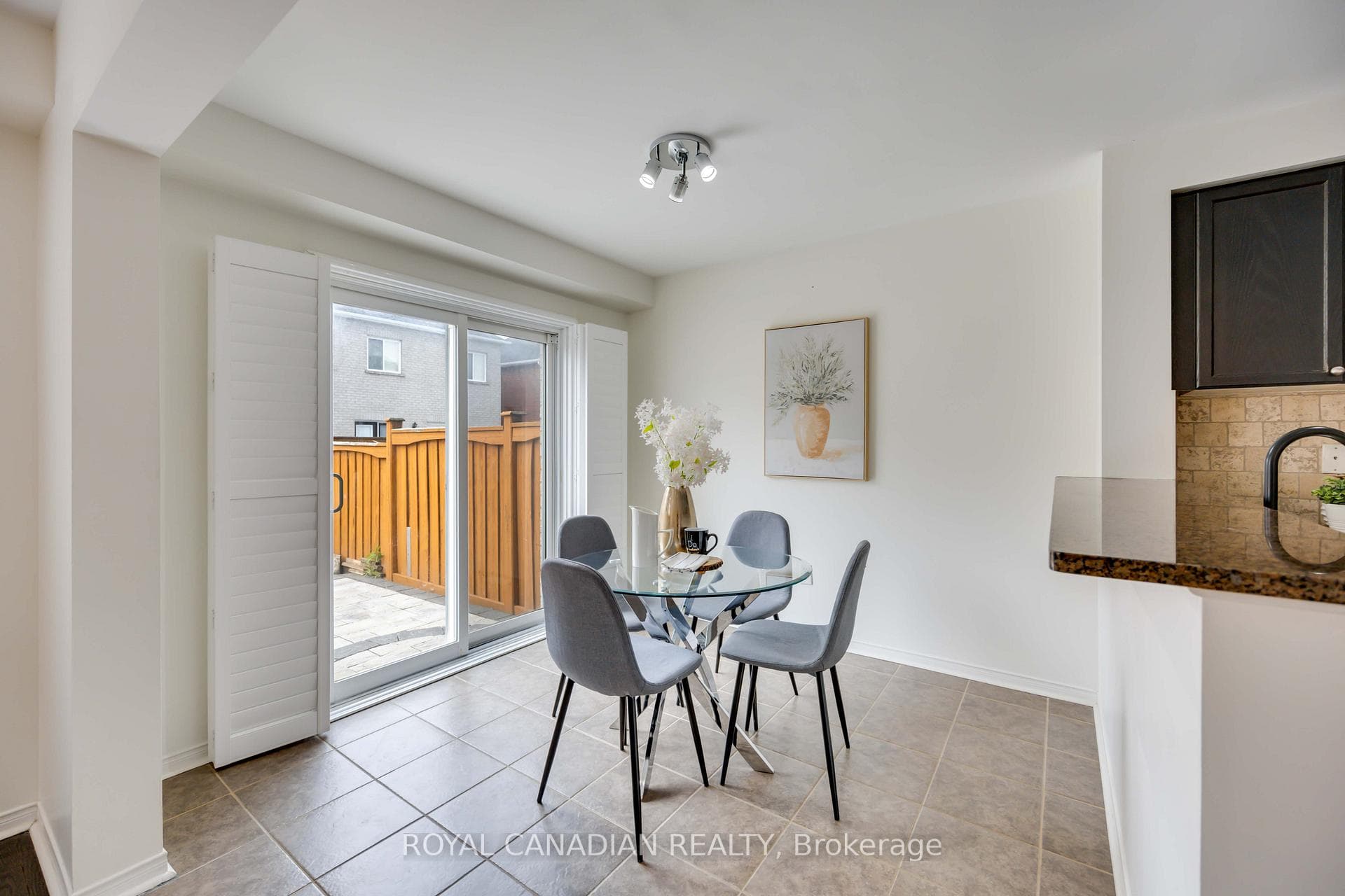 34 Warnford Circle photo 10