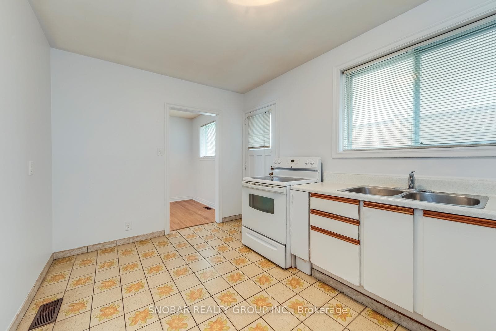 45 Taysham Crescent photo 8