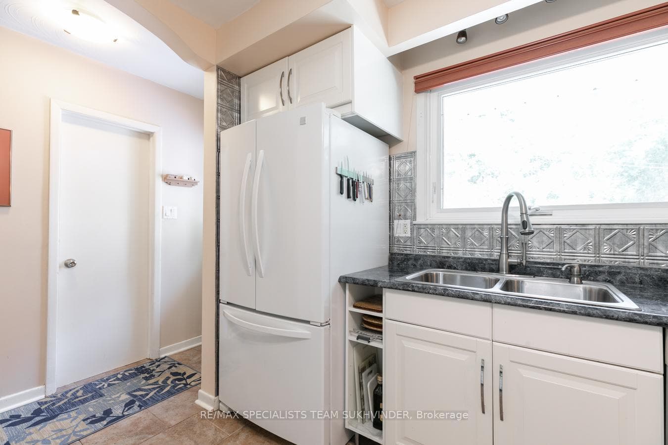 124 James Street photo 19