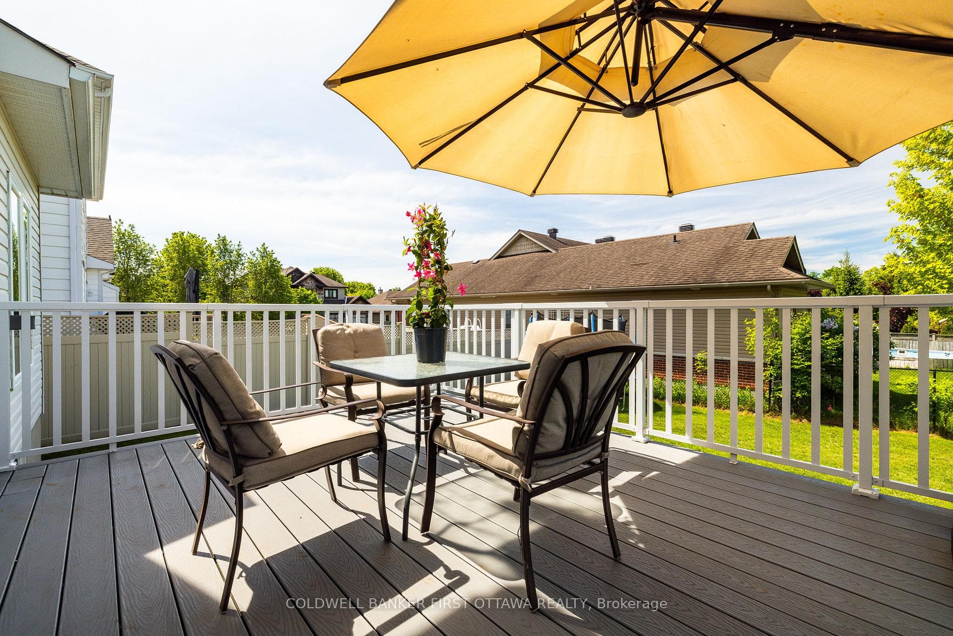 187 GLENNCASTLE Drive photo 47