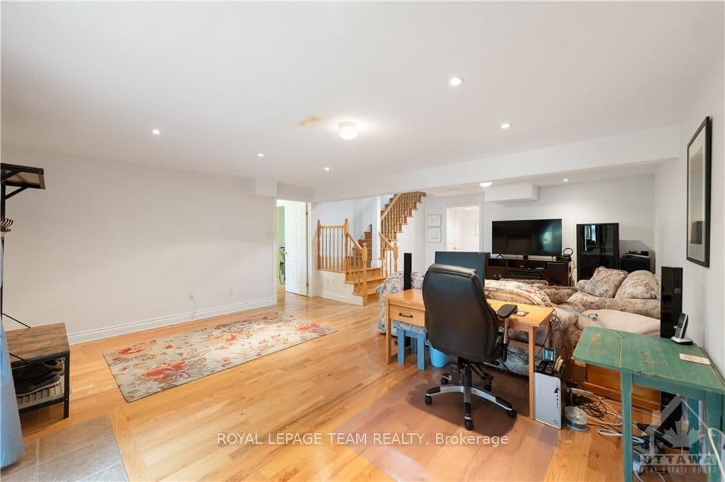 35 FOULIS Crescent photo 21