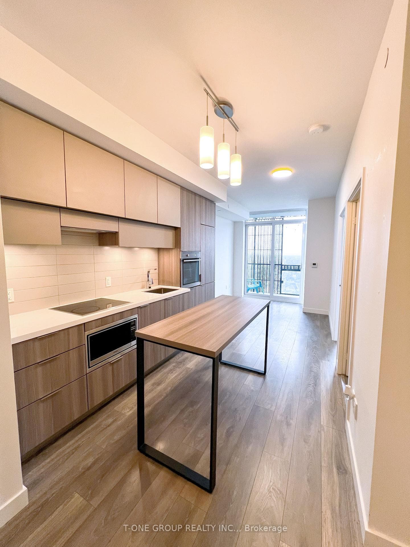 8 Eglinton Avenue Unit 5304 photo 2