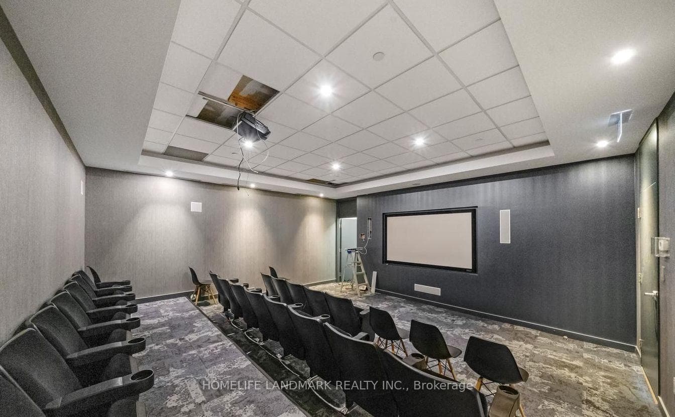 4K Spadina Avenue Unit 1801 photo 8